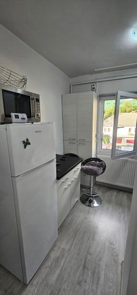 GARSONIERA REGiM DNI Petroşani